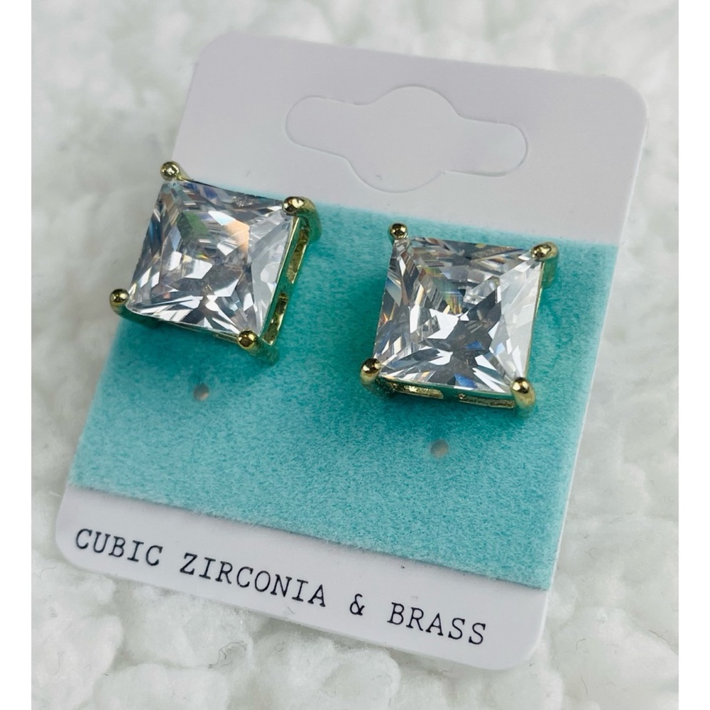 (NWT) Large Cubic Zirconia Square Princess Cut Stud Earrings - Picture 7 of 11